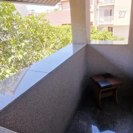 Guest house Vila Cozia *